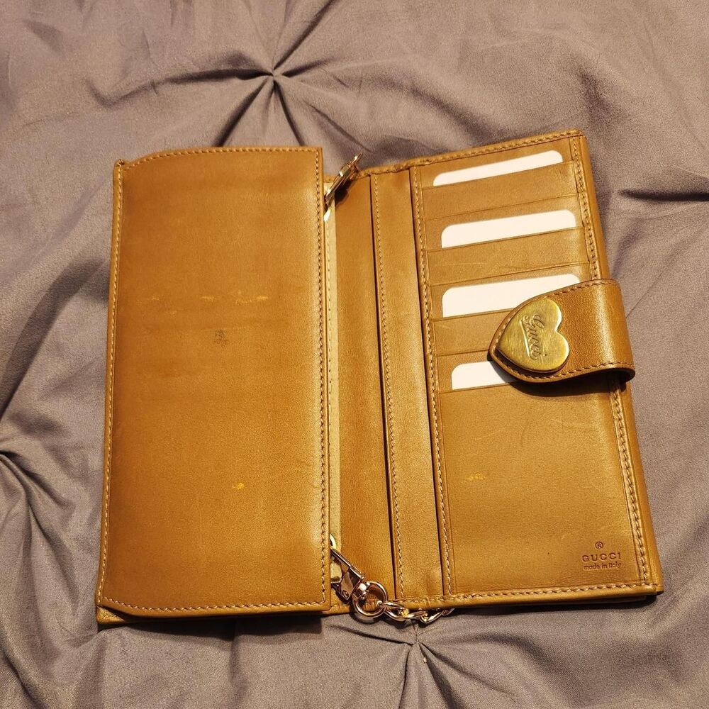 Gucci Women's Brown and Tan Wallet-purses - Picture 6 of 8
